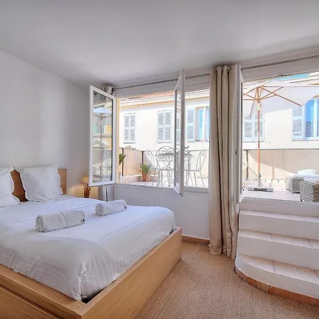Upstays - Splendid Terrace - - * Cannes