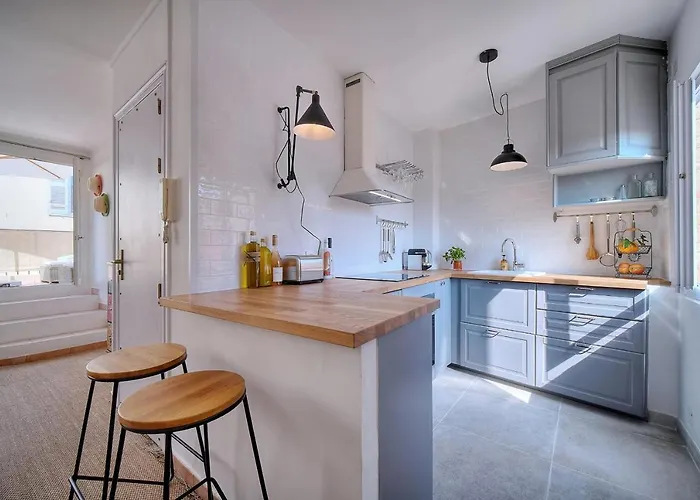 Upstays Banane Terrace 30M2 Studio Apartment