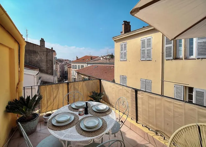 Upstays Banane Terrace 30M2 Studio