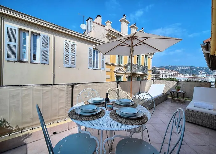 Upstays Banane Terrace 30M2 Studio