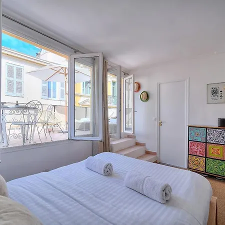 Immogroom - Splendid Terrace - -